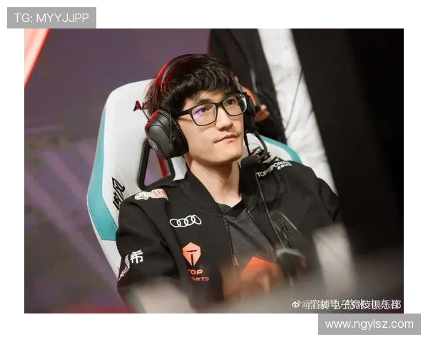 中央海队与西悉尼队激战正酣谁能在这场对决中笑到最后